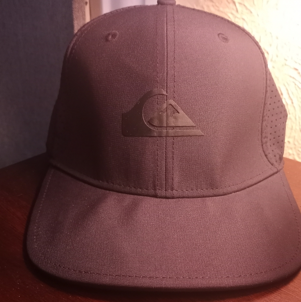 Quicksilver hat
